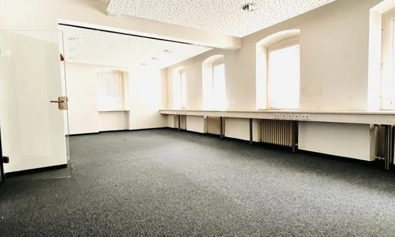 Phänomenal Zentral! Charmantes Bürohaus im Herzen von Bad Kissingen