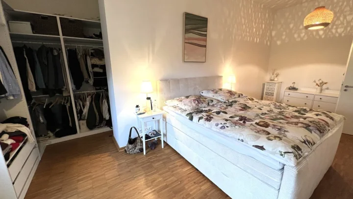 Attraktive 3-Zimmer-Altbauwohnung mit großem Balkon im Frauenland 